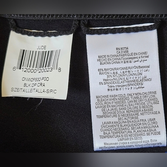 *NWOT* BCBGMaxAzria Jude Black and Red Leggings with Geometric Pattern - Picture 6 of 7